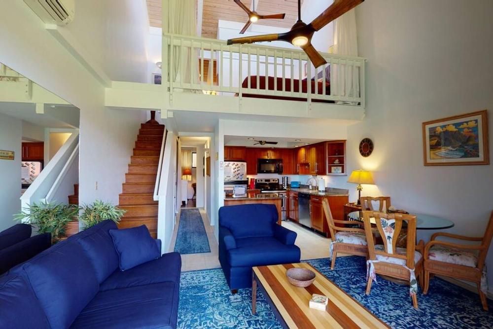 Magnificent Sunsets and Ocean views at Luana Kai